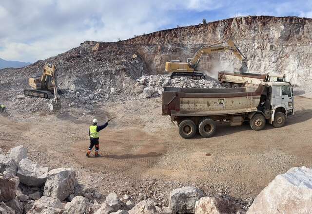 AE3D5100-BBF3-4820-8520-E2A26AA36B5B_1_105_c